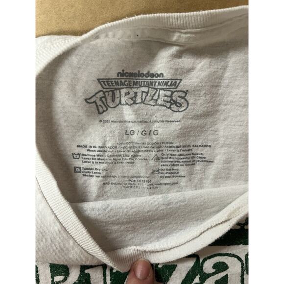 Teenage Mutant Ninja Turtles Shirt Mens Large White Michelangelos Pizzaria NYC - Picture 3 of 3